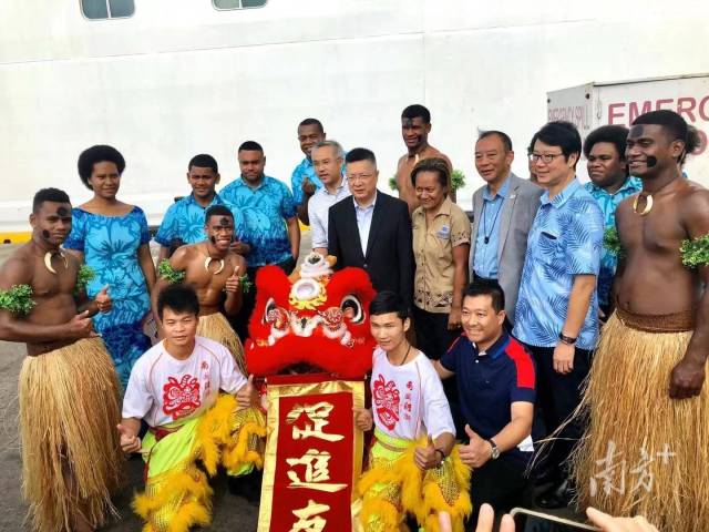 “赵家狮”团队在南太平洋13岛国巡演。