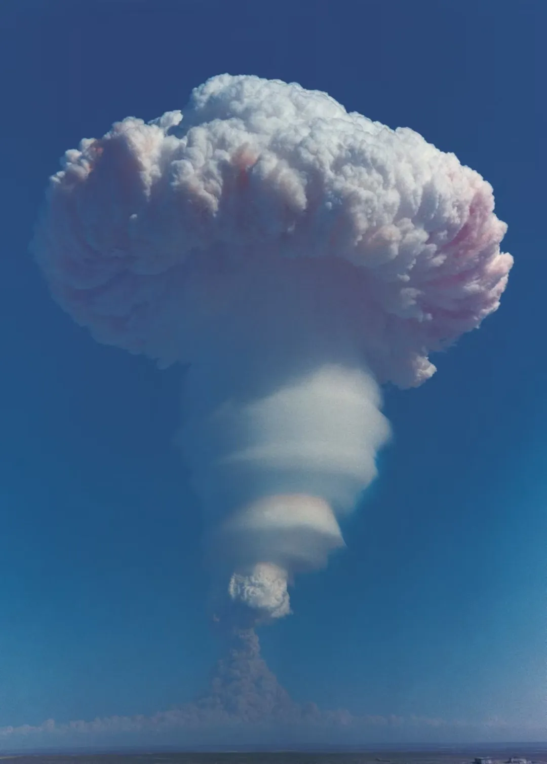 1967年6月，我国第一颗氢弹爆炸成功